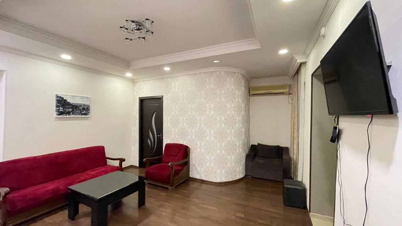 Elegant Modern Apartment تبليسي المظهر الخارجي الصورة