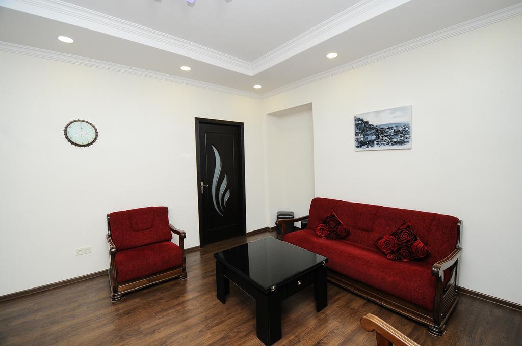 Elegant Modern Apartment تبليسي المظهر الخارجي الصورة